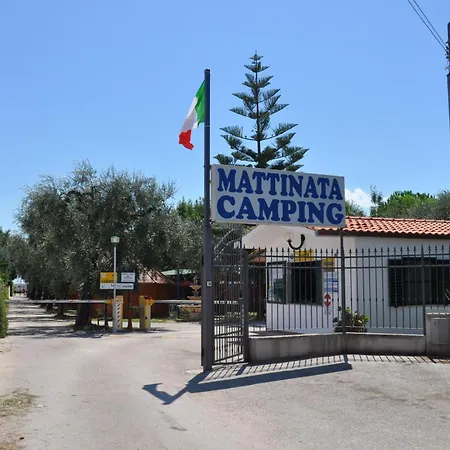 Mattinata Camping مكان تخييم ماتيناتا