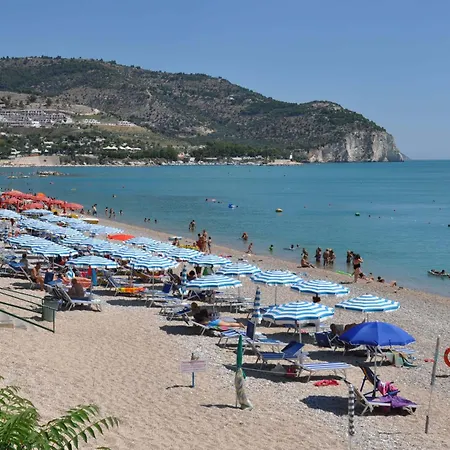 مكان تخييم Mattinata Camping