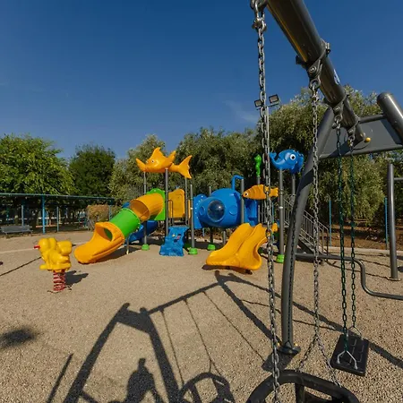 Mattinata Camping مكان تخييم *