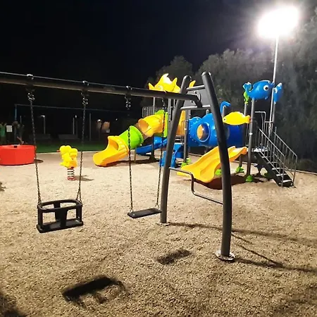 Mattinata Camping مكان تخييم *