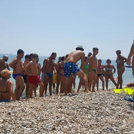 Mattinata Camping مكان تخييم ماتيناتا