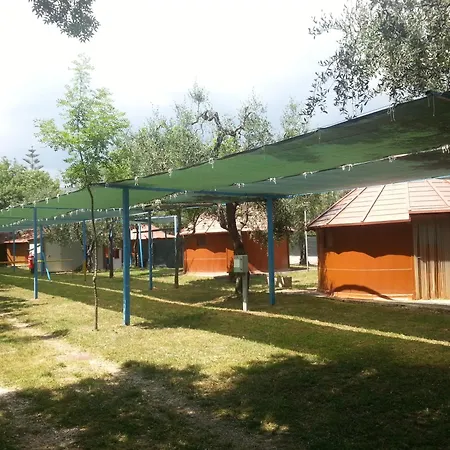 مكان تخييم Mattinata Camping *